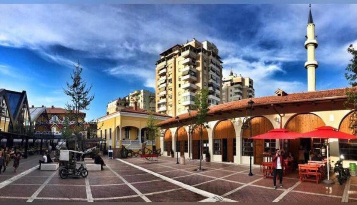 Ultra Apartments 'New Baazar 2' Tirana Exterior foto