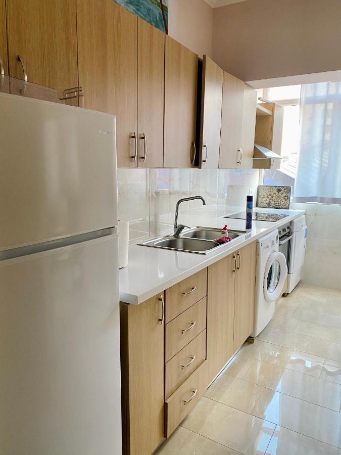 Ultra Apartments 'New Baazar 2' Tirana Exterior foto