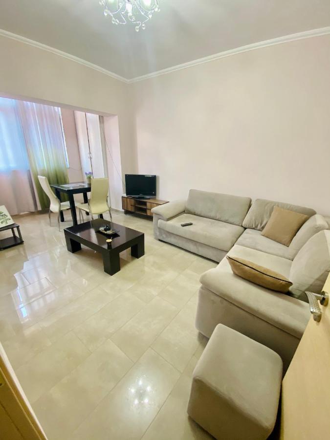 Ultra Apartments 'New Baazar 2' Tirana Exterior foto